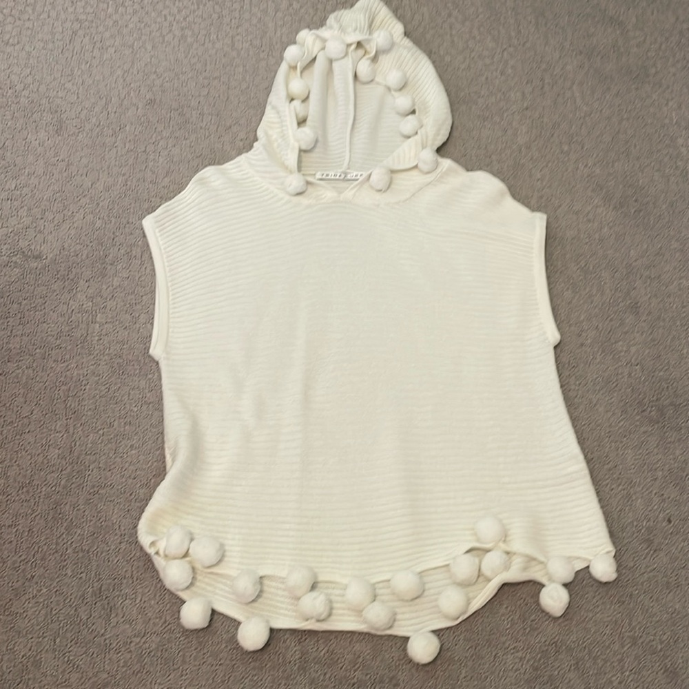 White sleeveless Trina Turk hooded sweater